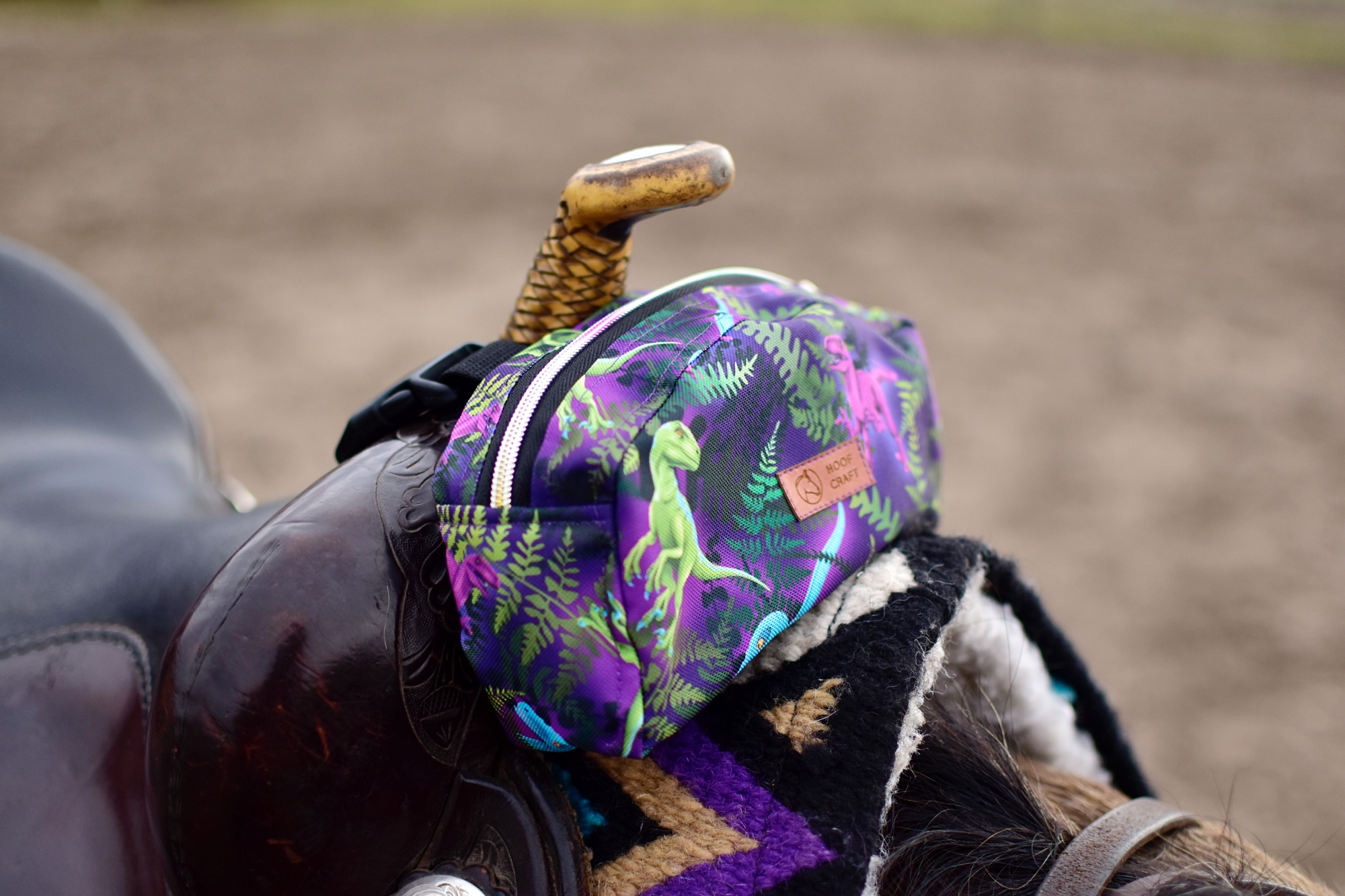 SAKWA NA SIODŁO WESTERNOWE "TAJEMNICE WYSPY NUBLAR" - obrazek 3