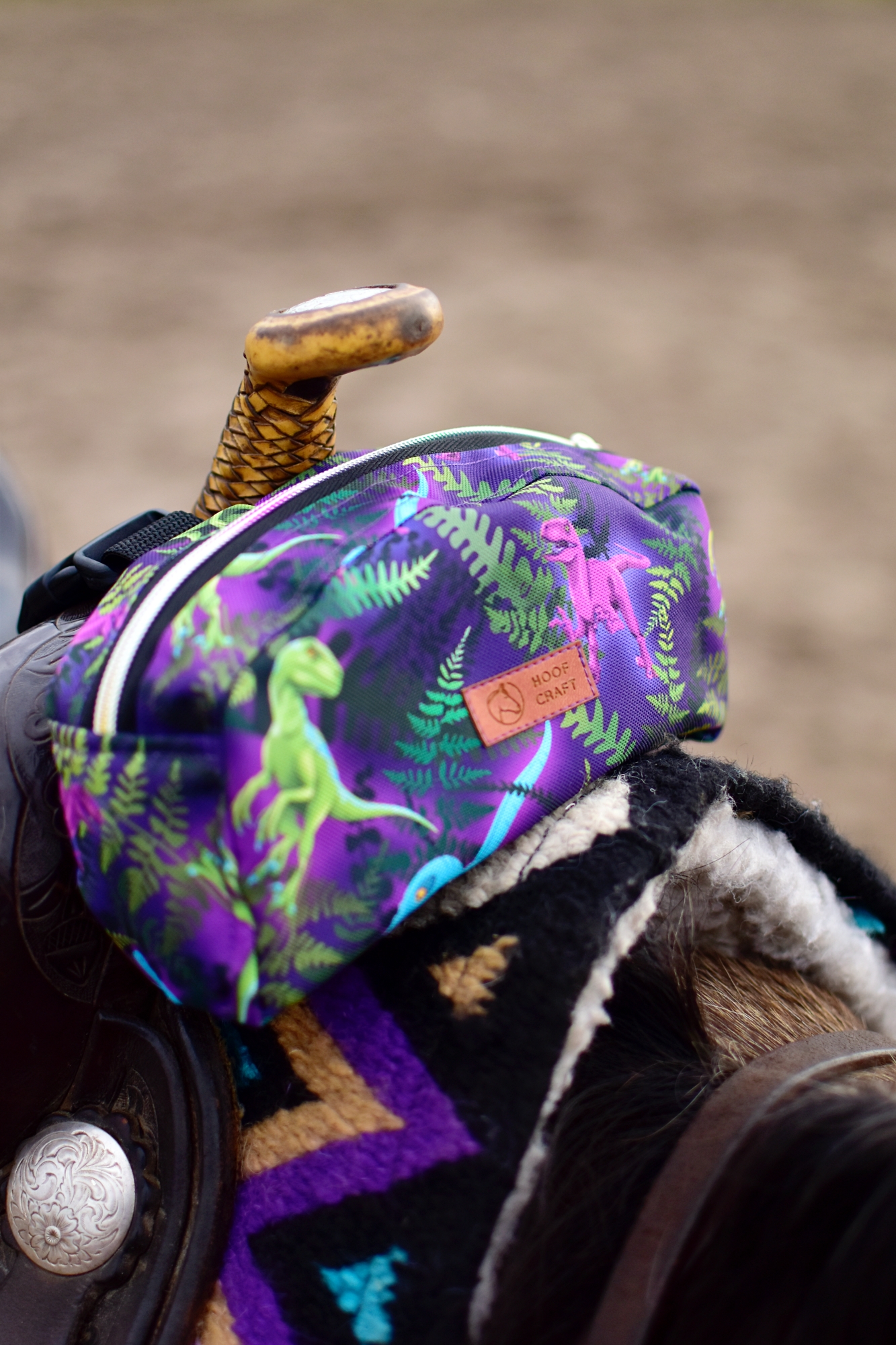 SAKWA NA SIODŁO WESTERNOWE "TAJEMNICE WYSPY NUBLAR" - obrazek 4